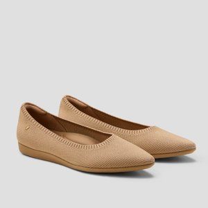 VIVAIA Lightweight Pointed-Ballet Flats (Aria Walker) in Nutmeg NWT